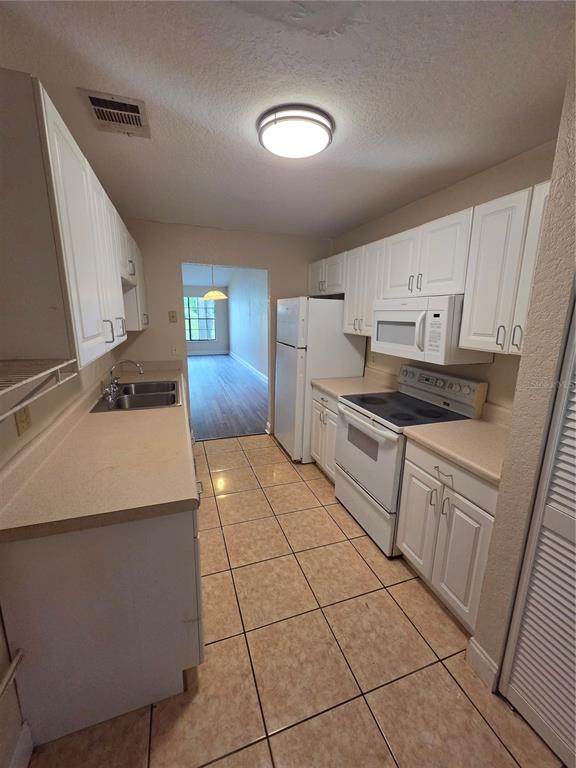 294 LOVELL LANE, APOPKA, FL — photo 5 of 14