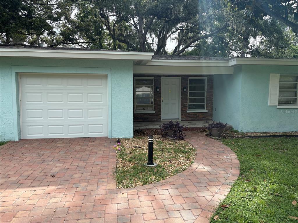 1669 PALOMA LANE