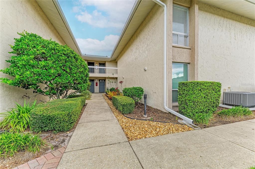 2121 WOOD STREET UNIT 113, SARASOTA, FL — photo 2 of 30