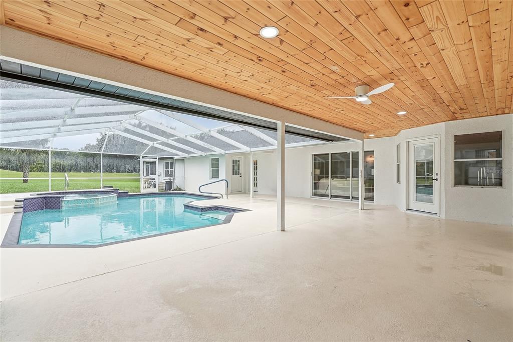 2602 S MILLER ROAD, VALRICO, FL — photo 3 of 30