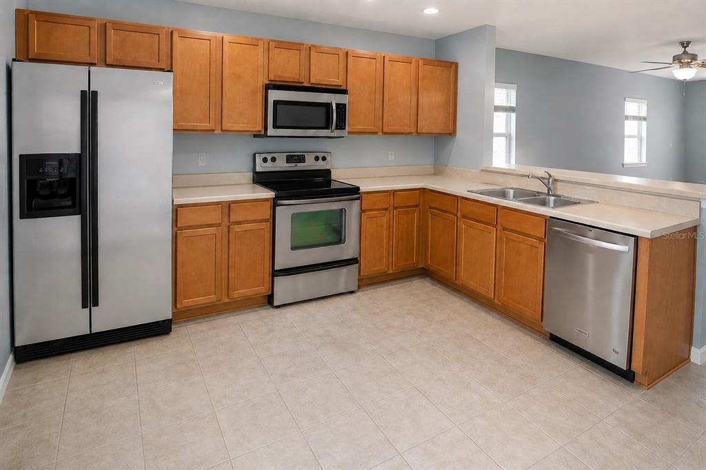2257 MARTINS RUN, TAVARES, FL — photo 5 of 25