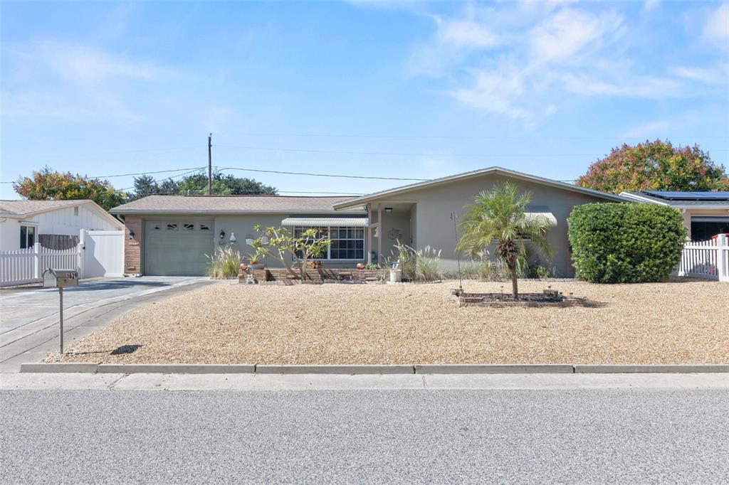 3629 KINGSBURY DRIVE, HOLIDAY, FL — photo 3 of 34