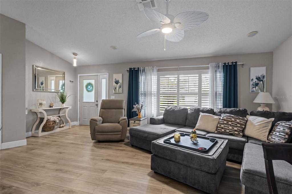 11401 CALLAGHAN AVENUE, SPRING HILL, FL — photo 4 of 30