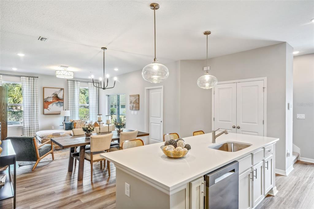 2290 RED PINE COURT, EUSTIS, FL — photo 4 of 21