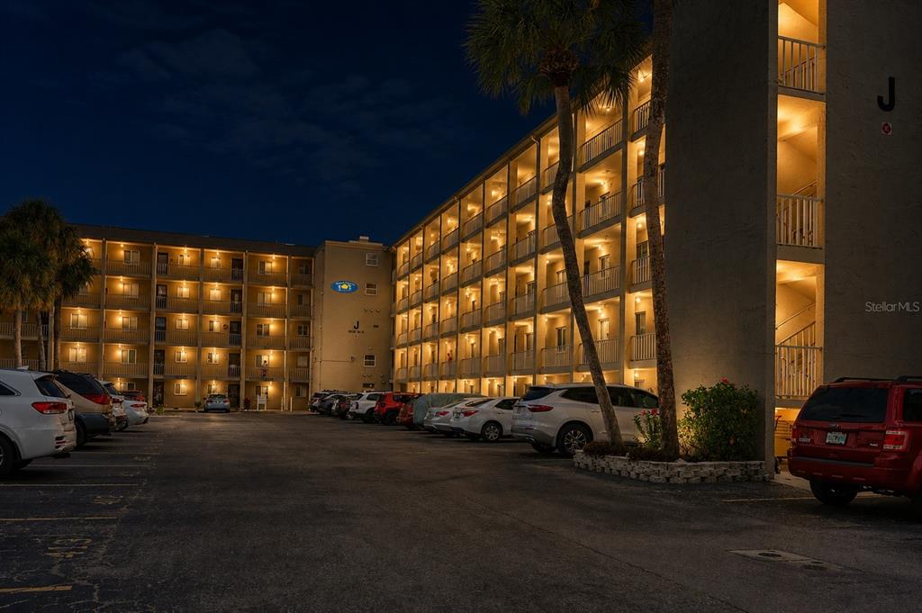 3607 LAKE BAYSHORE DRIVE UNIT J-312