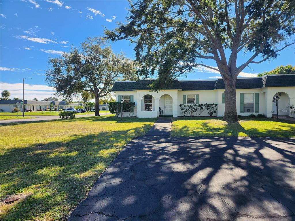 4201 33RD AVENUE DRIVE W