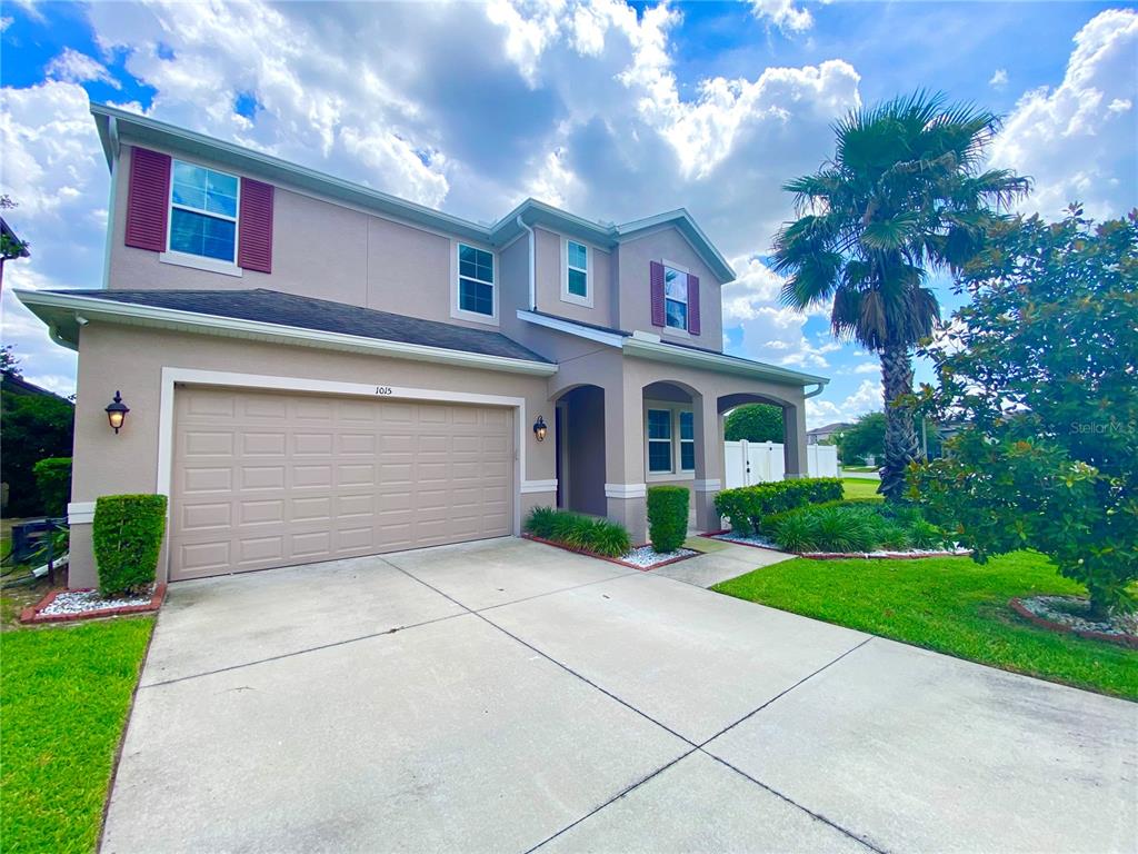 1015 GRAND HILLTOP DRIVE