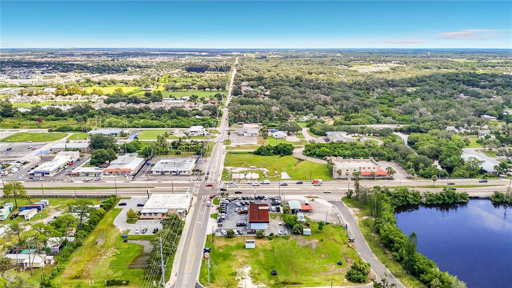 203 1ST STREET NW, RUSKIN, FL — photo 4 of 30
