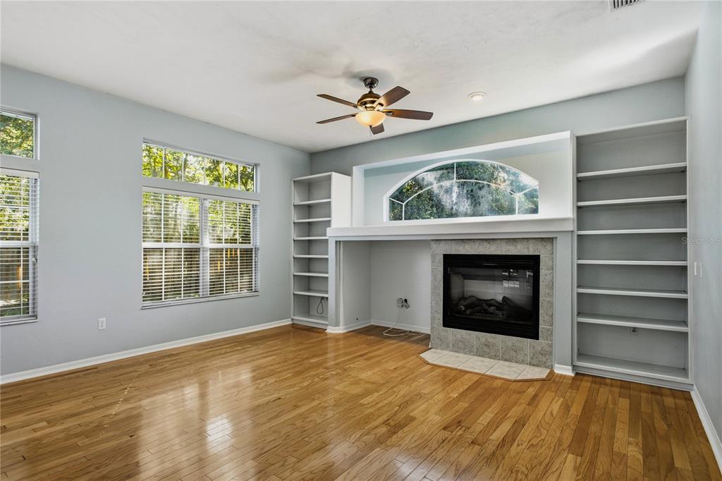 915 SW 86TH WAY, GAINESVILLE, FL — photo 3 of 30
