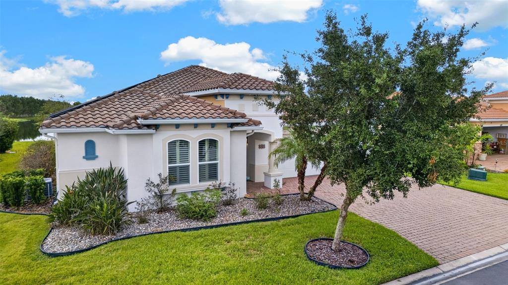 555 TAPATIO LANE, POINCIANA, FL — photo 3 of 59