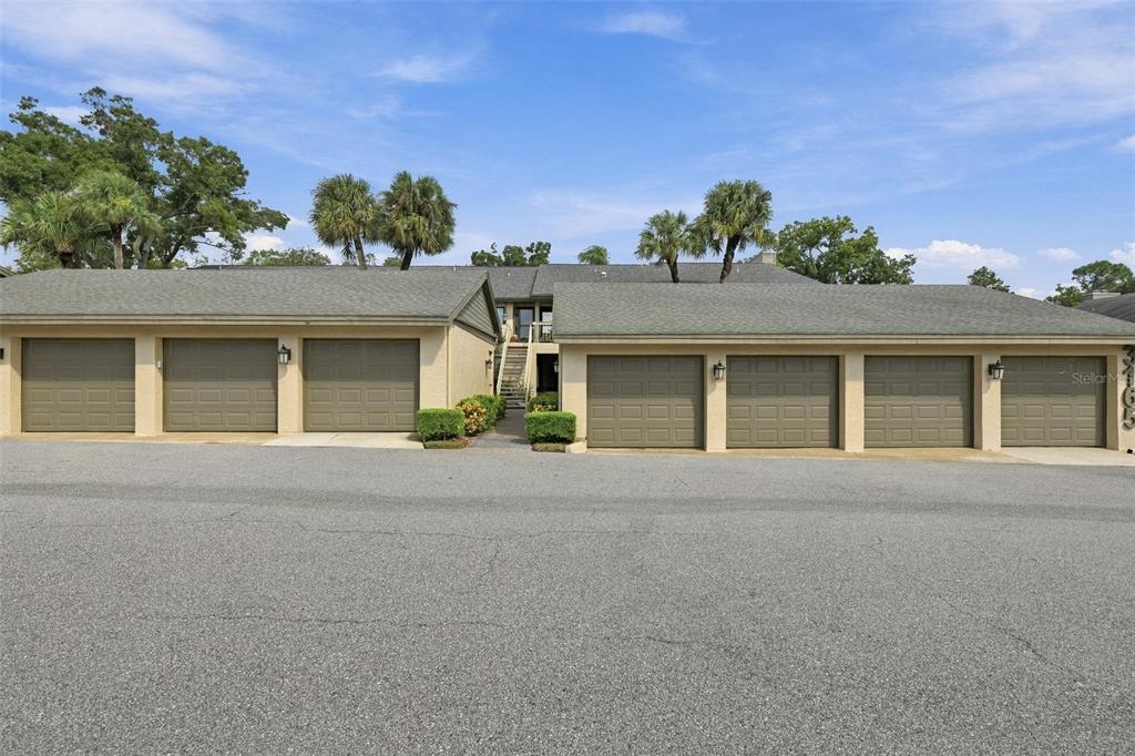 3165 LANDMARK DRIVE UNIT 724, CLEARWATER, FL — photo 2 of 29