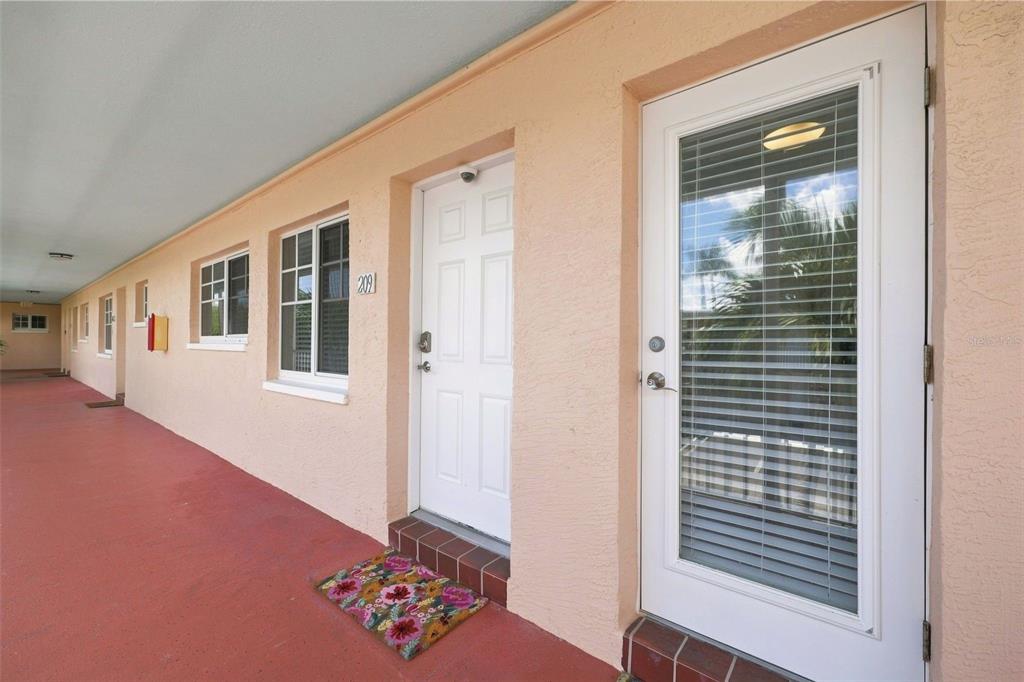 19417 GULF BOULEVARD UNIT C209, INDIAN SHORES, FL — photo 3 of 30