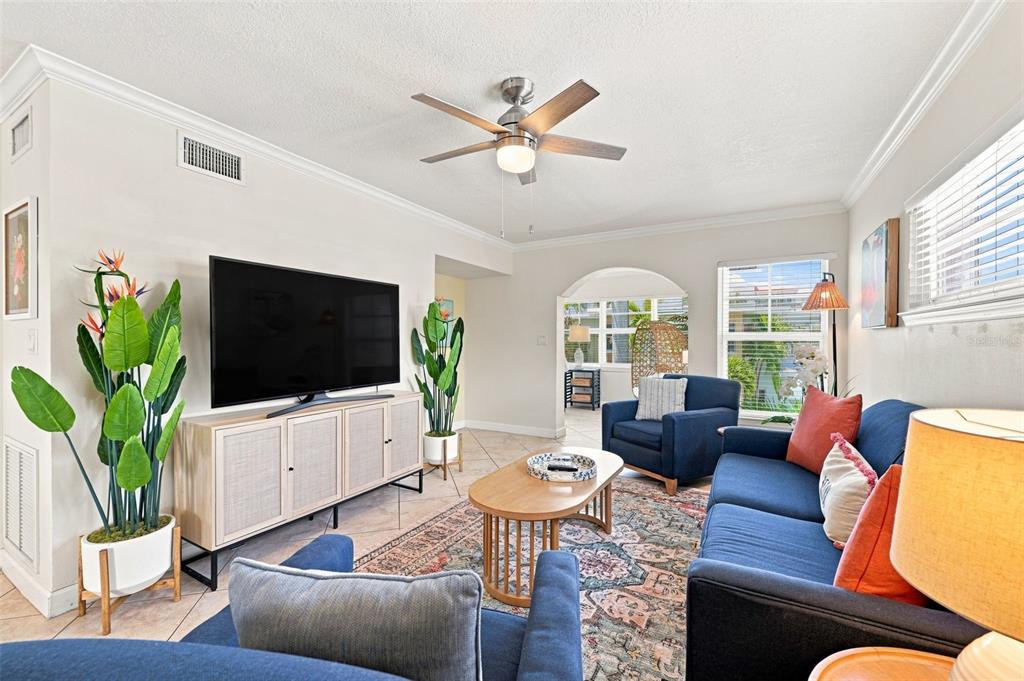 19417 GULF BOULEVARD UNIT C209, INDIAN SHORES, FL — photo 4 of 30