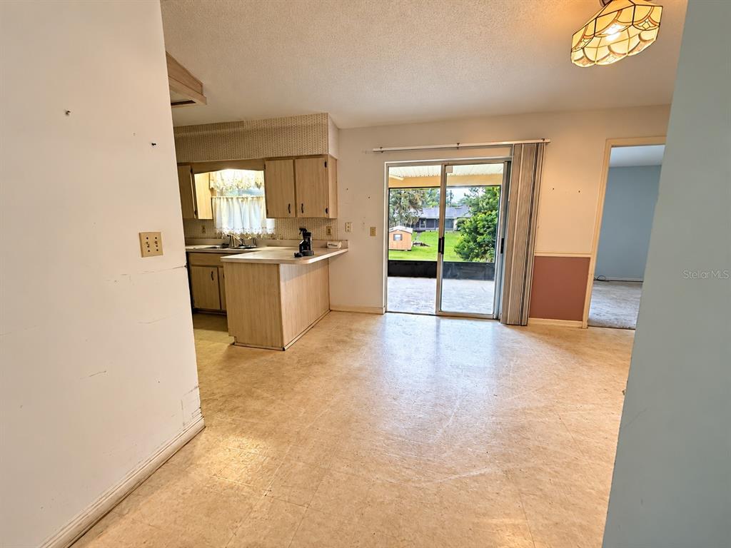 444 W CENTRAL AVENUE, ORANGE CITY, FL — photo 4 of 19