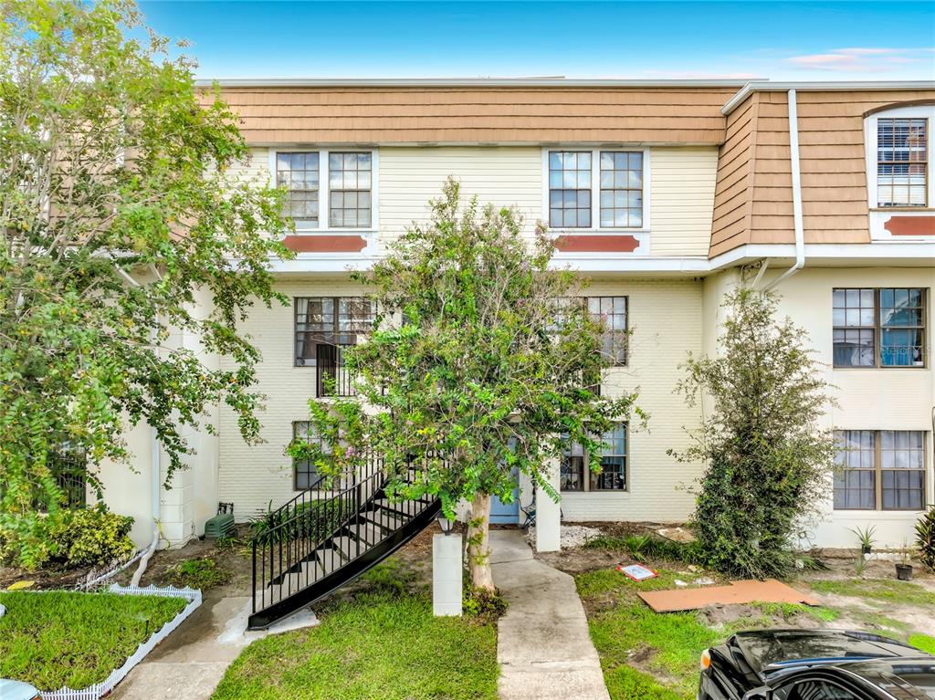 6091 VILLAGE CIRCLE UNIT 6091, ORLANDO, FL — photo 3 of 54