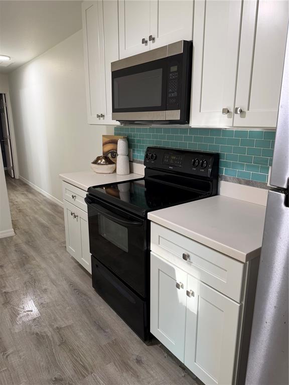 247 NE 4TH STREET, CRYSTAL RIVER, FL — photo 3 of 11