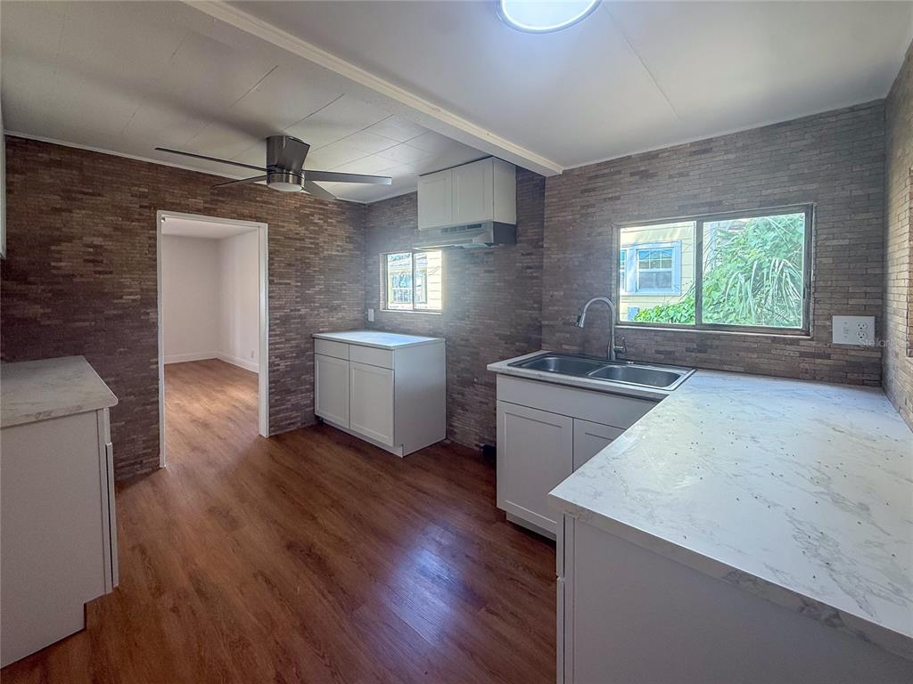 19 N MARY STREET, EUSTIS, FL — photo 4 of 30