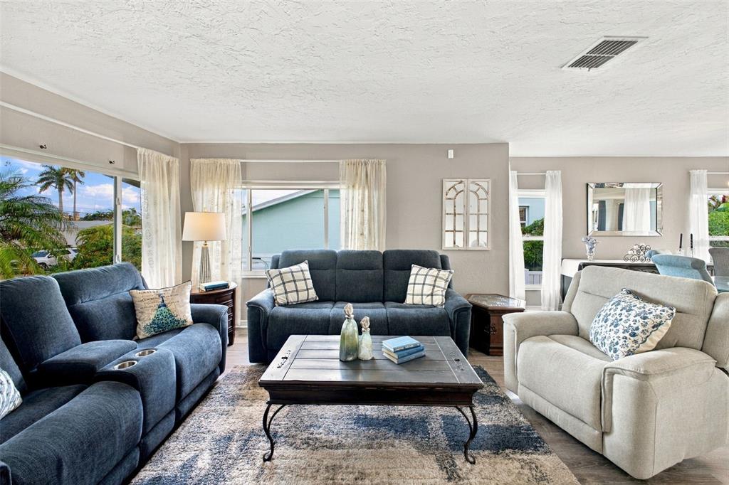 5008 BAY STATE ROAD, PALMETTO, FL — photo 4 of 30