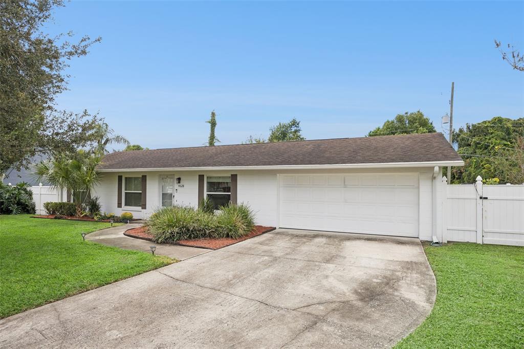 4628 S SHORE ROAD, ORLANDO, FL — photo 2 of 57