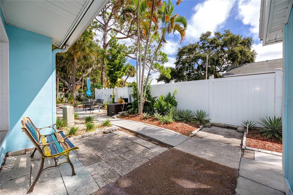 3775 40TH LANE S UNIT E, ST PETERSBURG, FL — photo 2 of 30