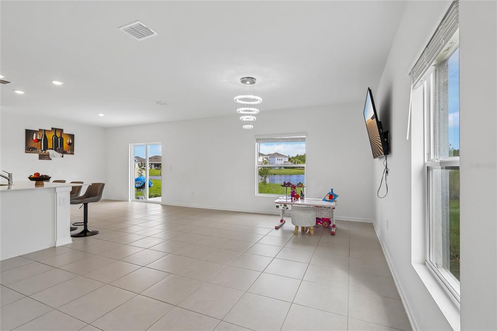 5605 GINGHAM DRIVE, KISSIMMEE, FL — photo 4 of 30