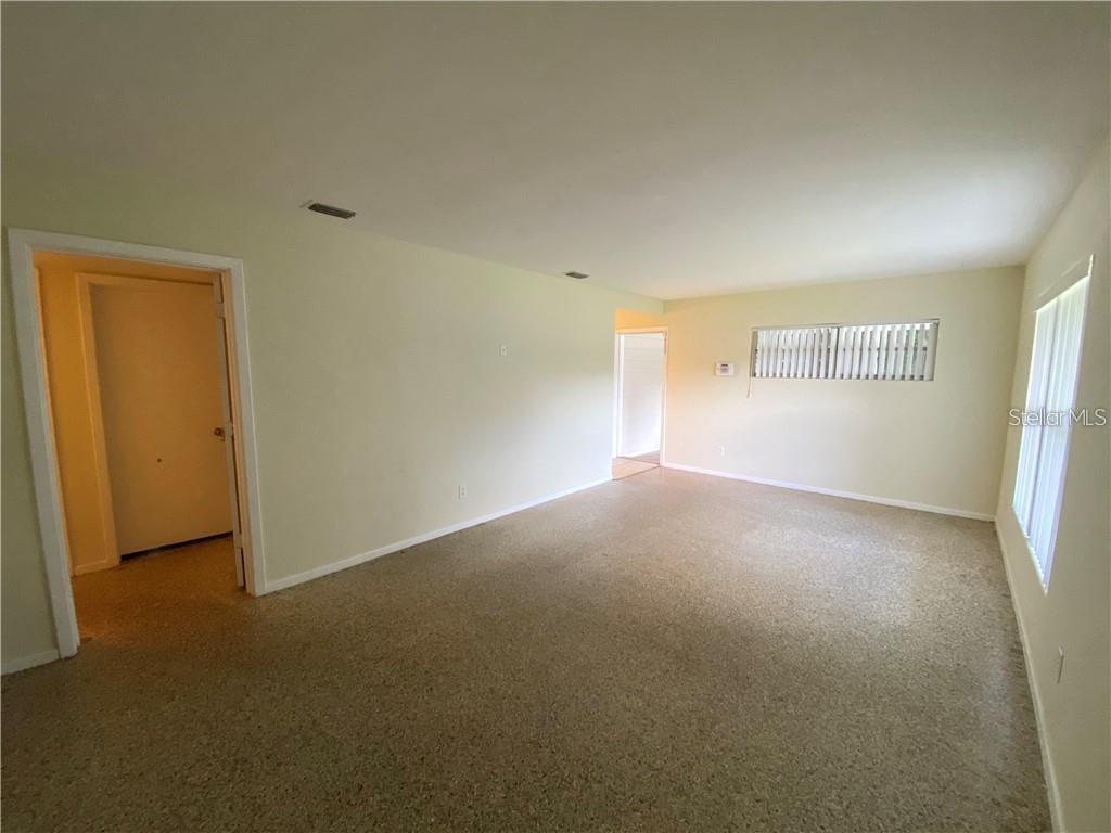 304 SATSUMA DRIVE, SANFORD, FL — photo 2 of 21