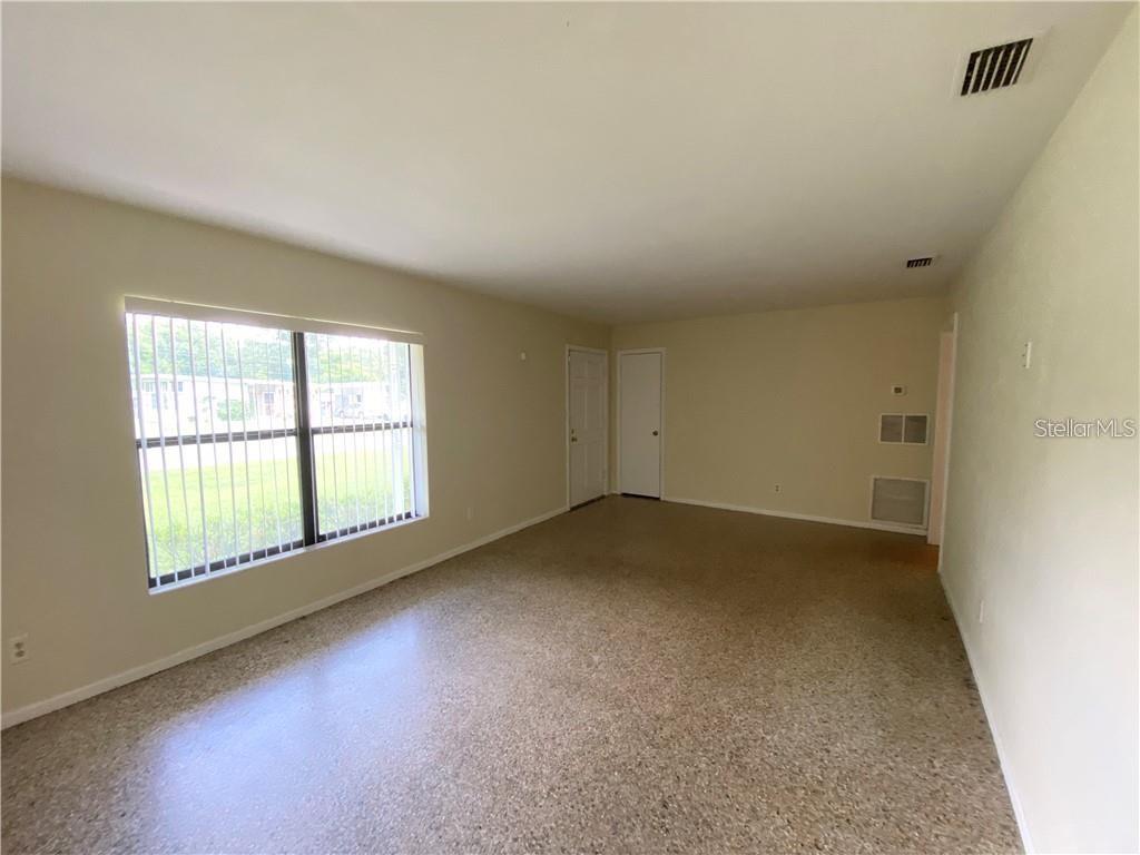 304 SATSUMA DRIVE, SANFORD, FL — photo 3 of 21