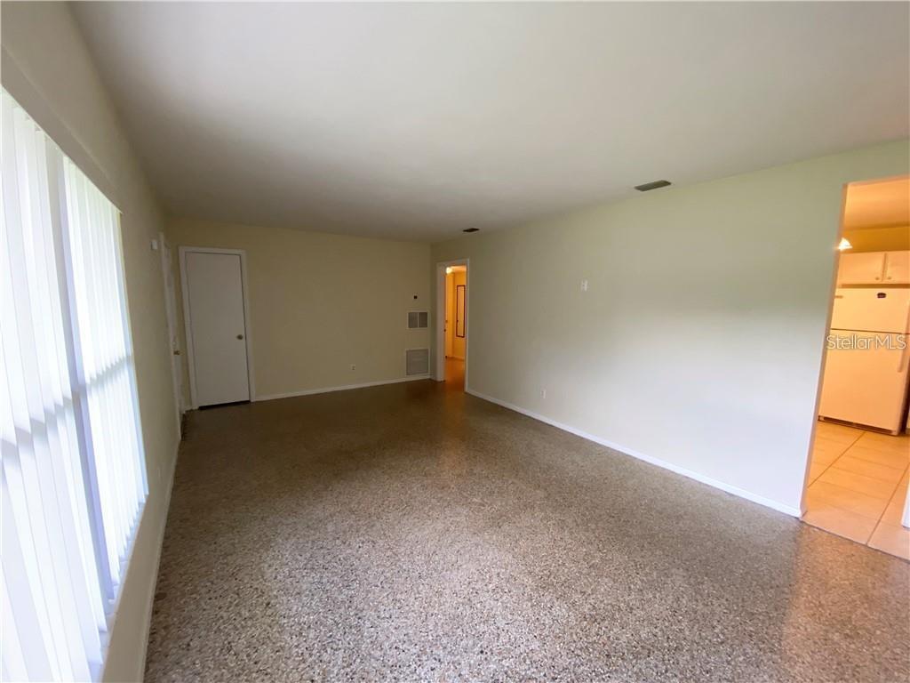 304 SATSUMA DRIVE, SANFORD, FL — photo 5 of 21
