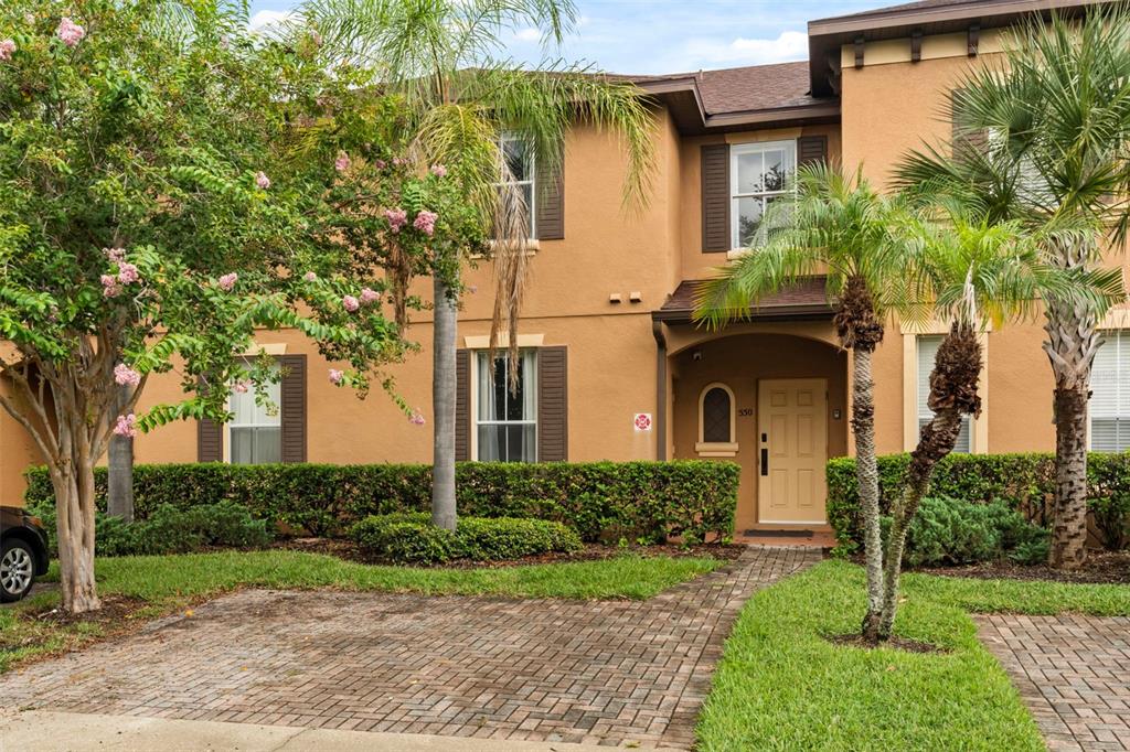 550 CALABRIA AVENUE, DAVENPORT, FL — photo 2 of 30