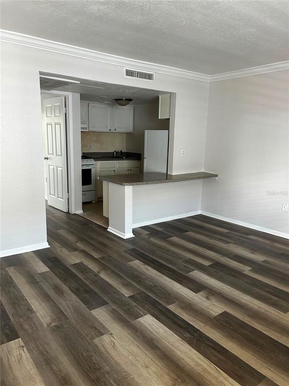121 OYSTER BAY CIRCLE UNIT 300, ALTAMONTE SPRINGS, FL — photo 2 of 18