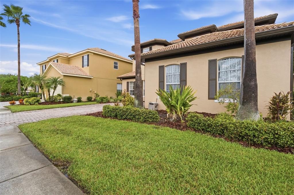 18004 LANAI ISLE DRIVE, TAMPA, FL — photo 4 of 30