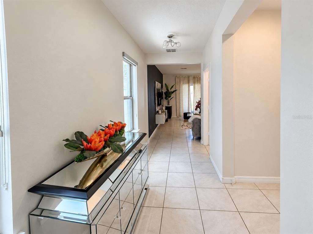 2924 CREST DRIVE, KISSIMMEE, FL — photo 3 of 22