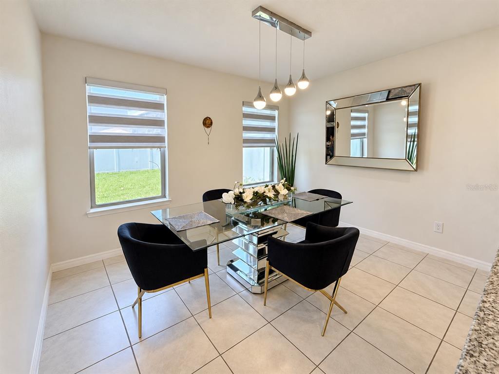 2924 CREST DRIVE, KISSIMMEE, FL — photo 4 of 22