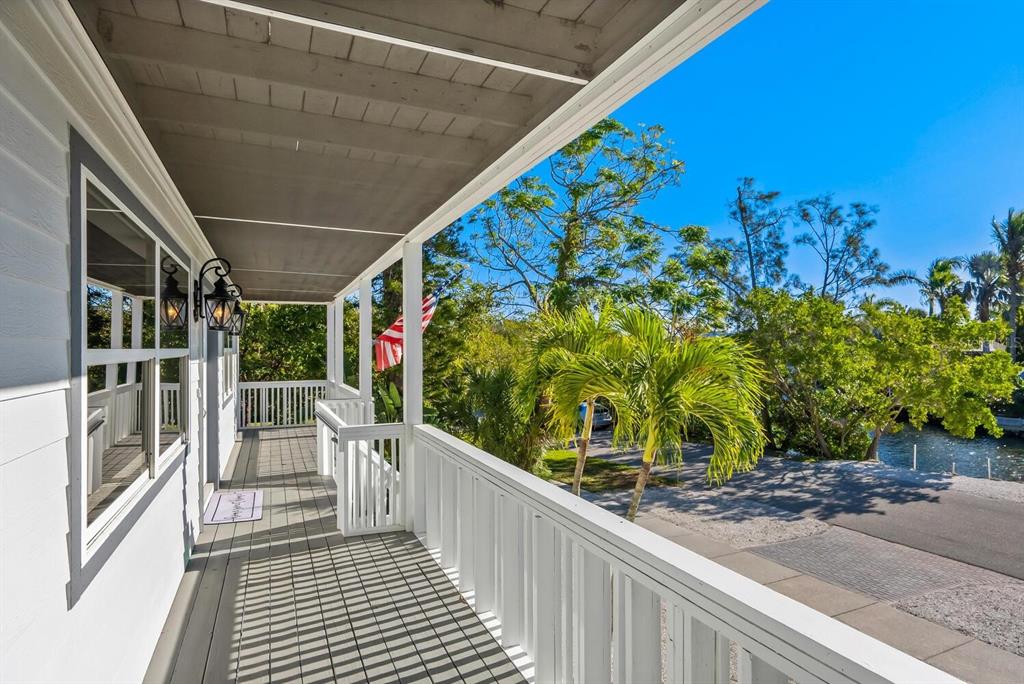 651 AVENIDA DEL NORTE, SARASOTA, FL — photo 3 of 30