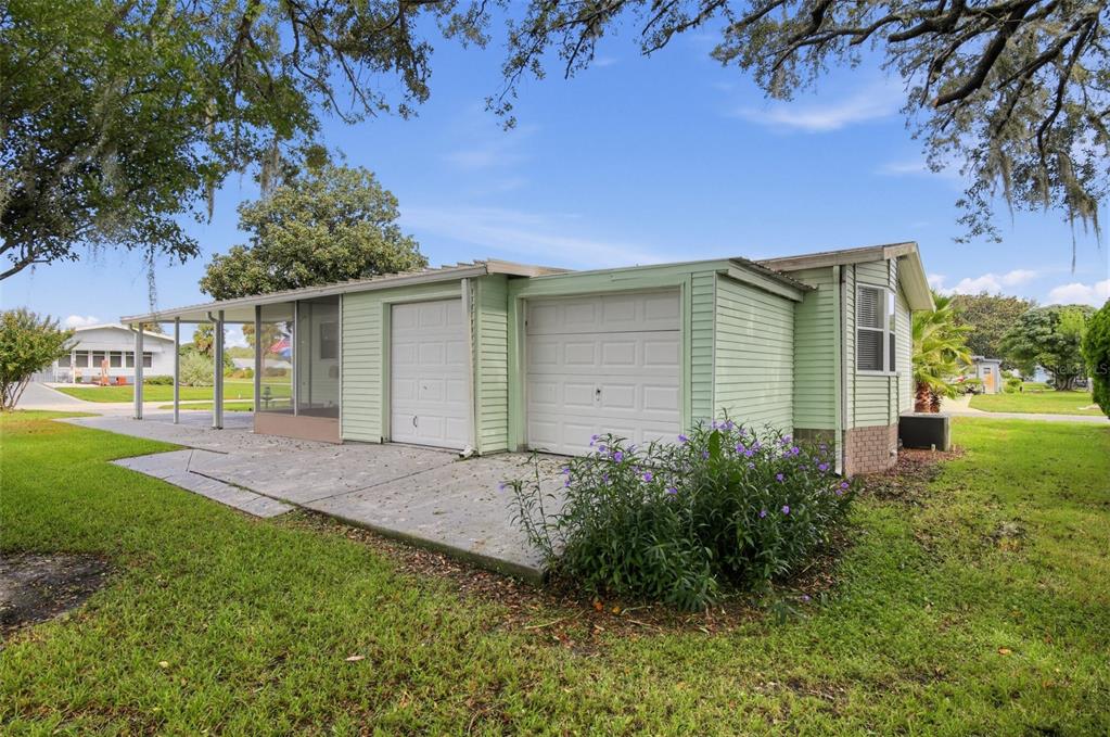 1537 E SCHWARTZ BOULEVARD, LADY LAKE, FL — photo 5 of 30
