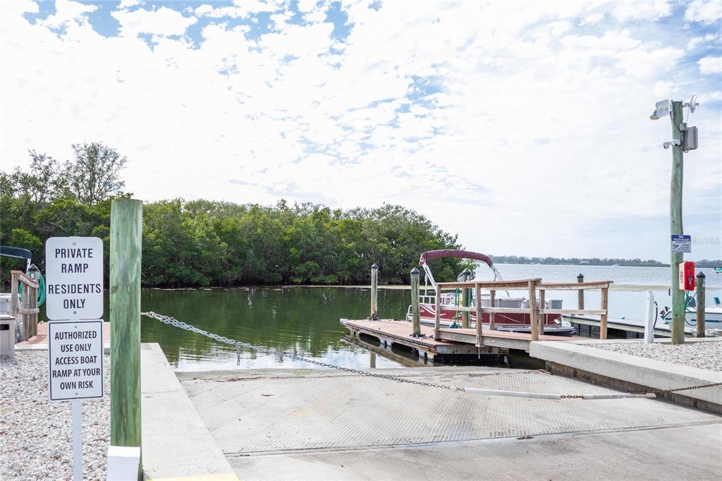 69 W 4TH STREET W UNIT 69-4, BRADENTON, FL — photo 5 of 9