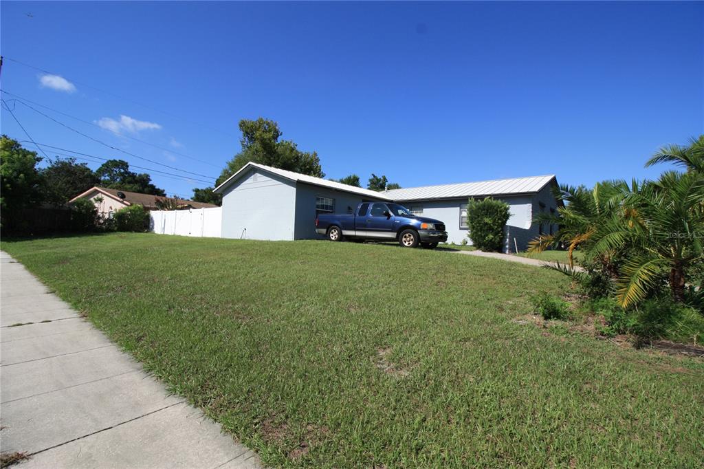 390 LILAC ROAD, CASSELBERRY, FL — photo 2 of 27