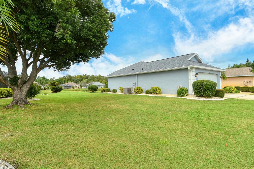 1604 ALEXANDER CROSSING WAY, SUN CITY CENTER, FL — photo 4 of 30