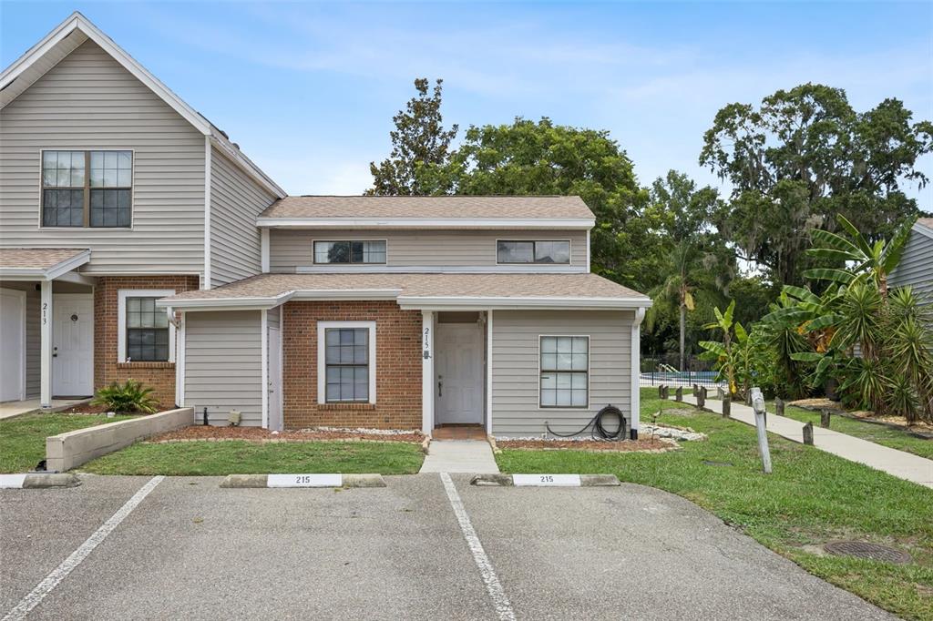 215 ARBOR CIRCLE