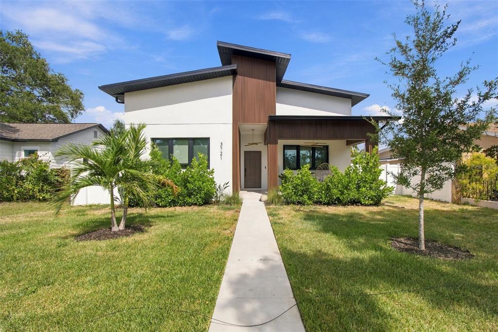 3721 6TH AVENUE N, ST PETERSBURG, FL — photo 2 of 65
