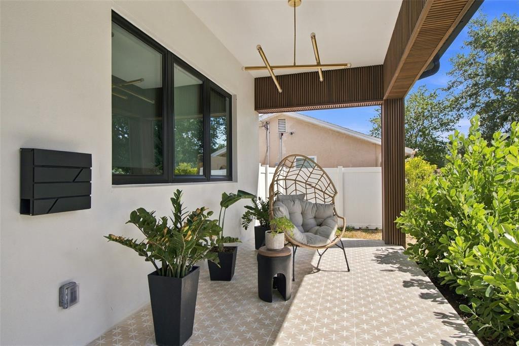 3721 6TH AVENUE N, ST PETERSBURG, FL — photo 3 of 65