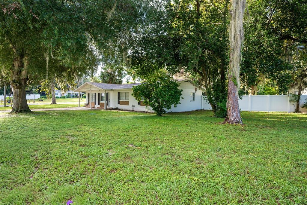 6808 FERN CIRCLE, LEESBURG, FL — photo 4 of 30