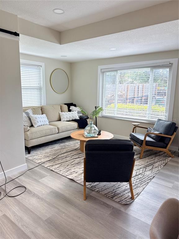 4021 W CASS STREETS, TAMPA, FL — photo 4 of 30