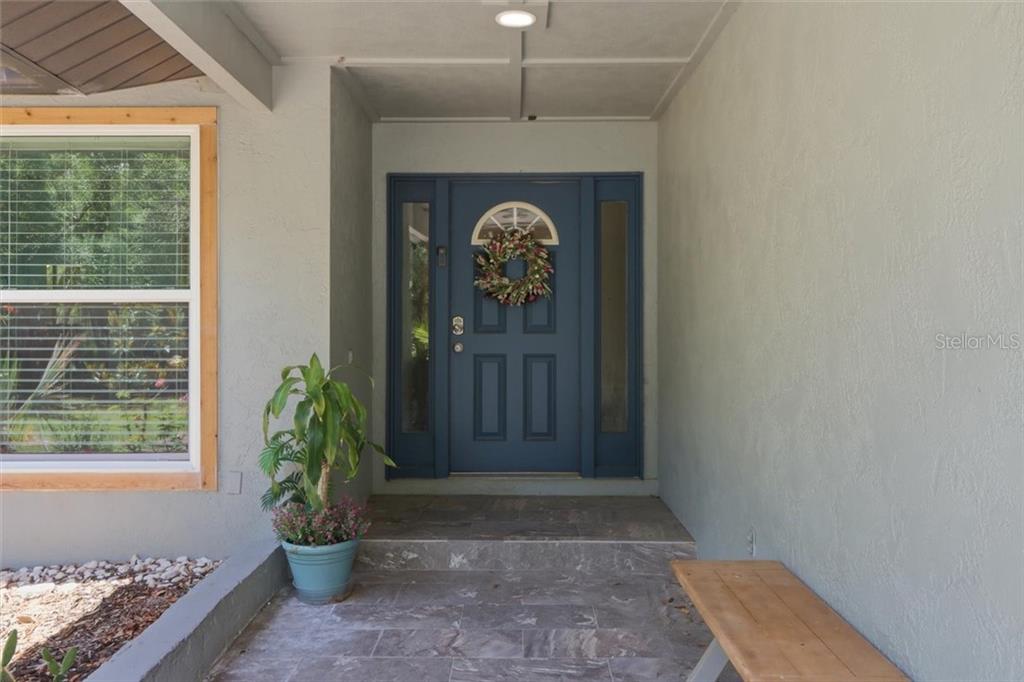 834 N Dunkenfield AVENUE, CRYSTAL RIVER, FL — photo 5 of 30