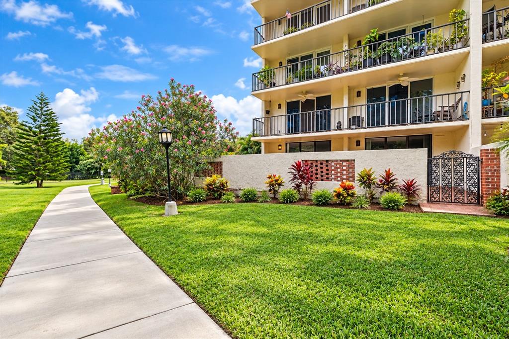 2699 SEVILLE BOULEVARD UNIT 105, CLEARWATER, FL — photo 3 of 77