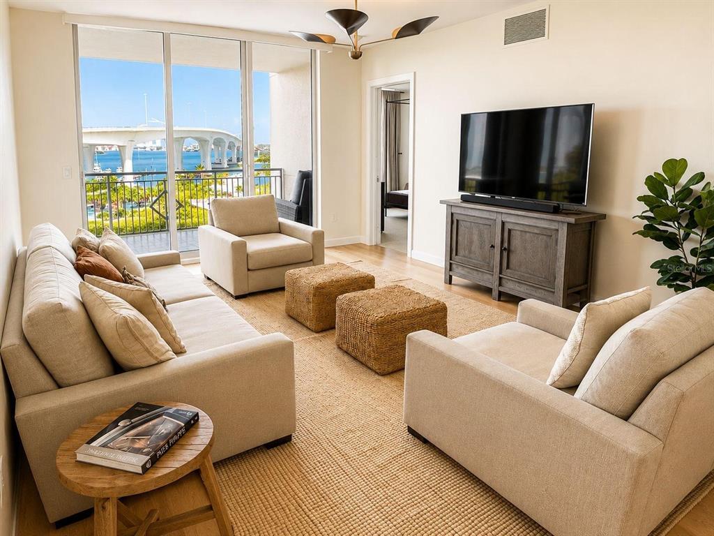 331 CLEVELAND STREET UNIT 303, CLEARWATER, FL — photo 4 of 22