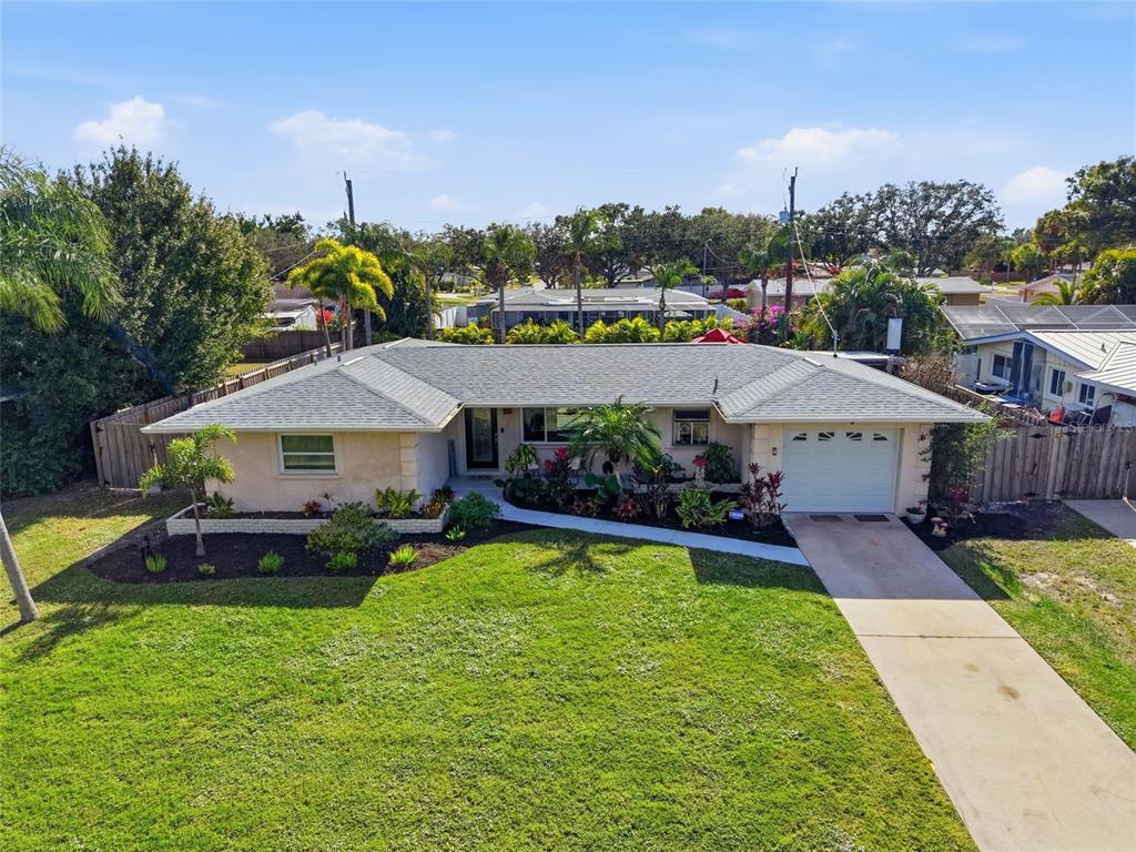 2651 LEAFY LANE