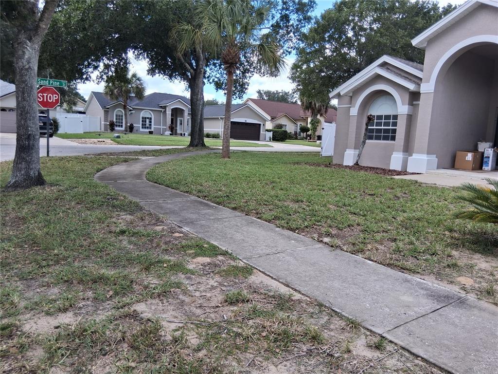 16123 DOGWOOD HILL STREET, CLERMONT, FL — photo 2 of 15