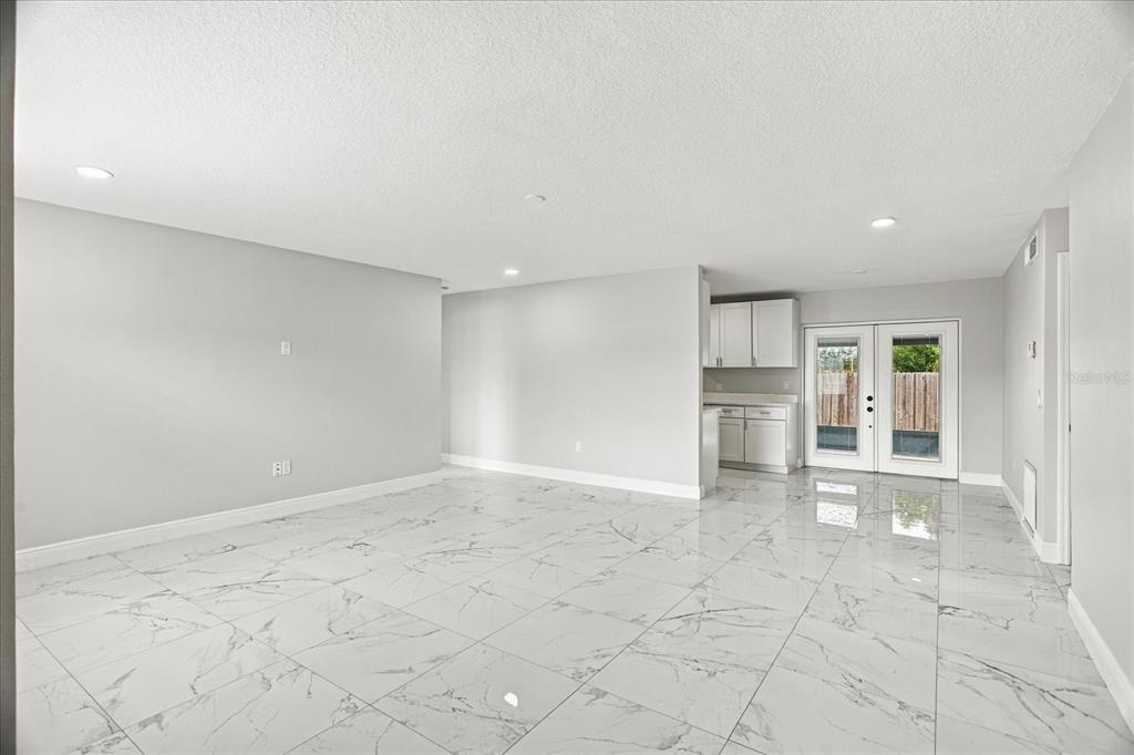 568 TULANE DRIVE, ALTAMONTE SPRINGS, FL — photo 4 of 24