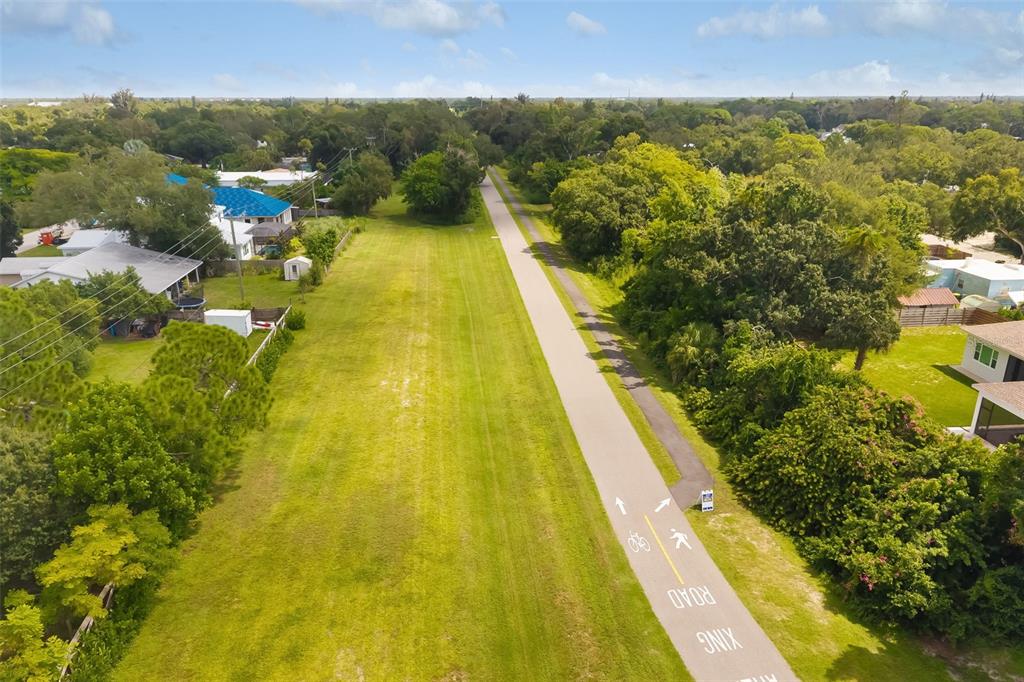 615 S SHADE AVENUE, SARASOTA, FL — photo 3 of 30
